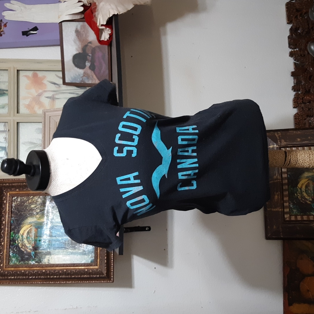 Canada Tshirt Sz Small Dark Blues Tee Top shortsleeve Vneck NOVA SCOTIA